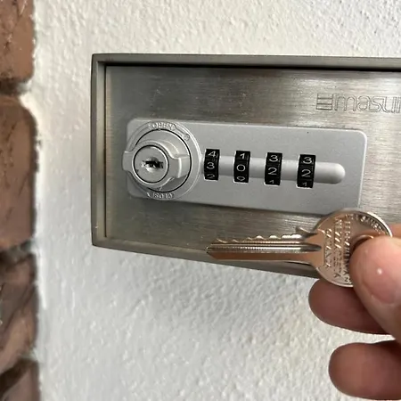 San Julian House شقة كاتانيا