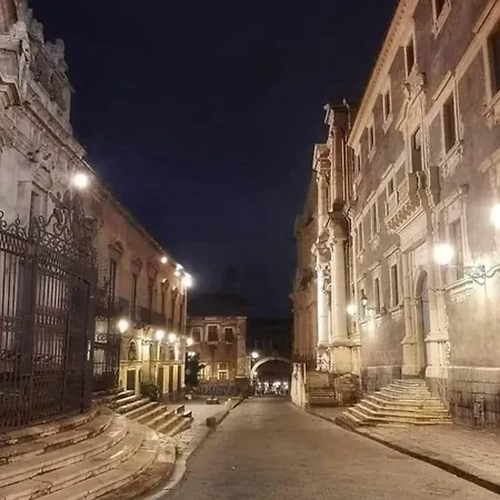 San Julian House * كاتانيا