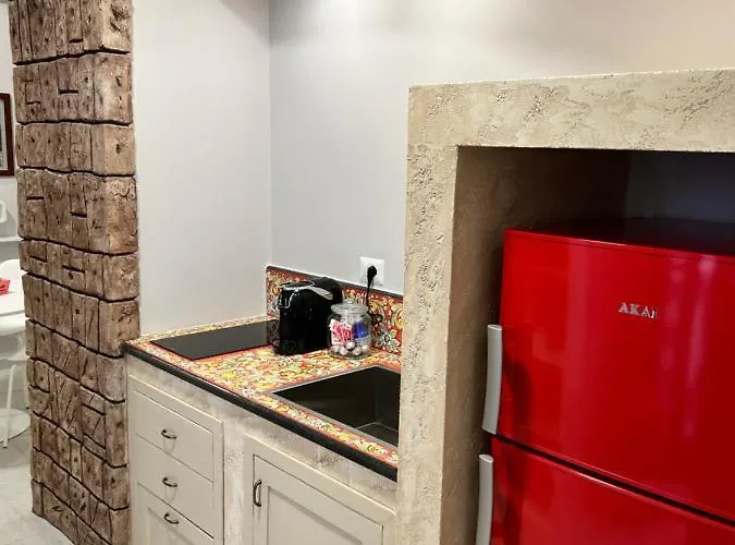 San Julian House Апартаменты *
